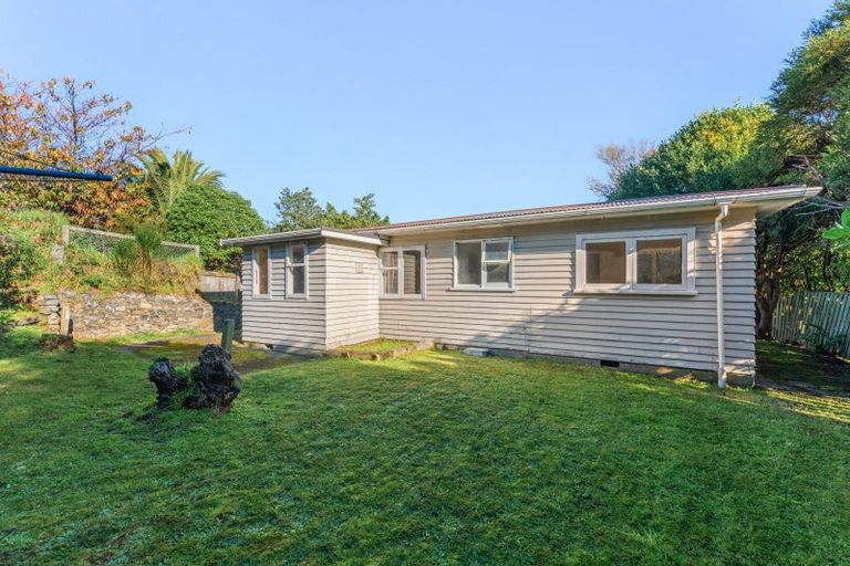 Photo of property in 1 Titoki Road, Raumati Beach, Paraparaumu, 5032