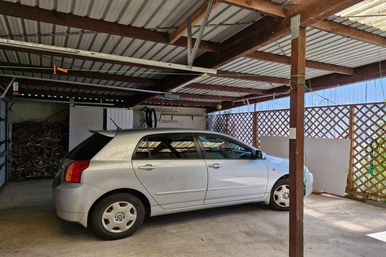 Photo of property in 192 Carrington Street, Lower Vogeltown, New Plymouth, 4310
