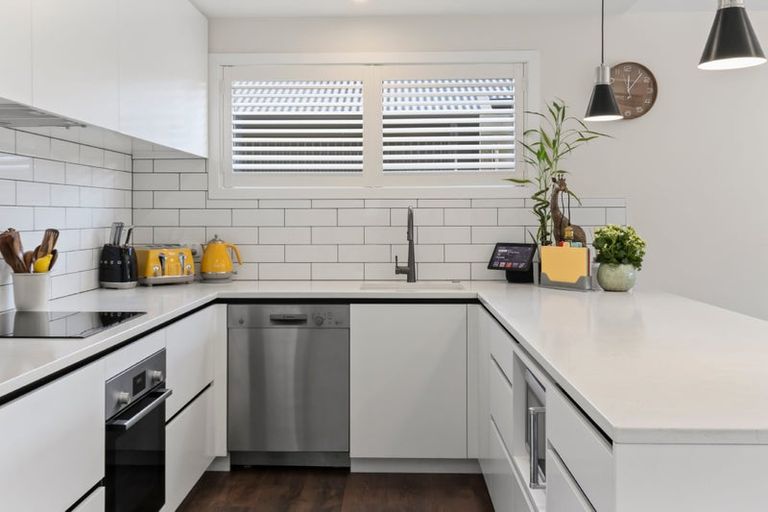 Photo of property in 64 Jack Hanley Drive, Jacks Point, Queenstown, 9371