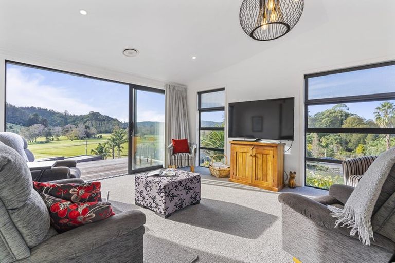 Photo of property in 19 Titoki Lane, Whangamata, 3691
