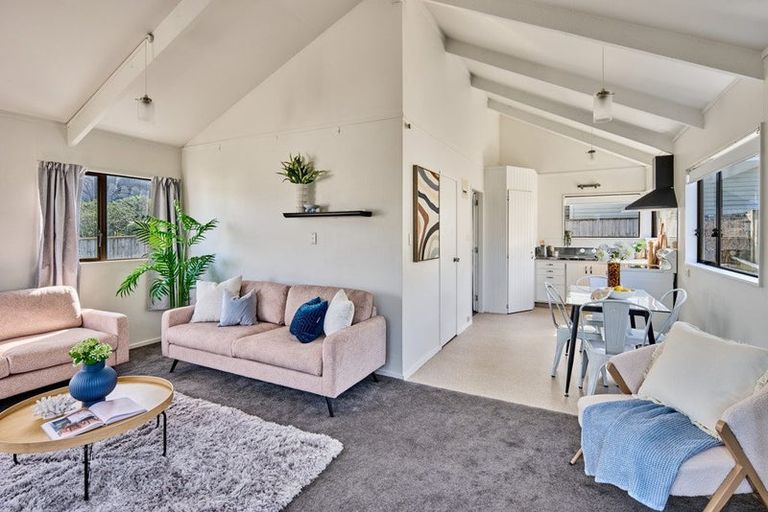 Photo of property in 6 Trent Street, Island Bay, Wellington, 6023