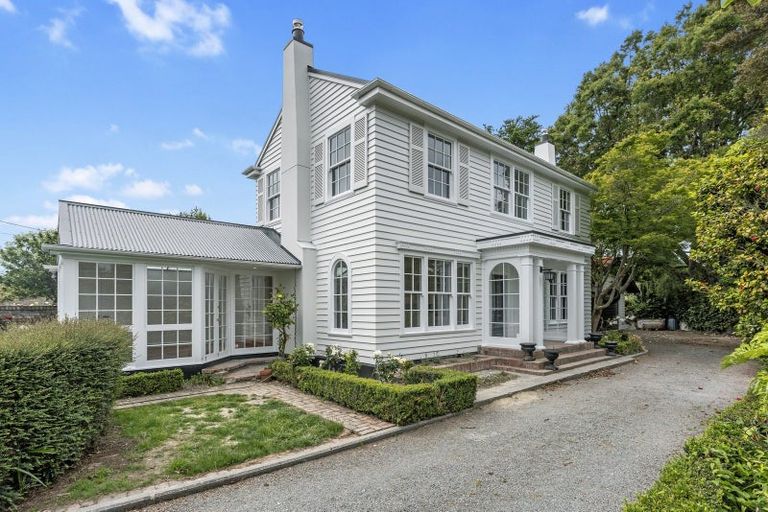 Photo of property in 65 Kotare Street, Fendalton, Christchurch, 8041