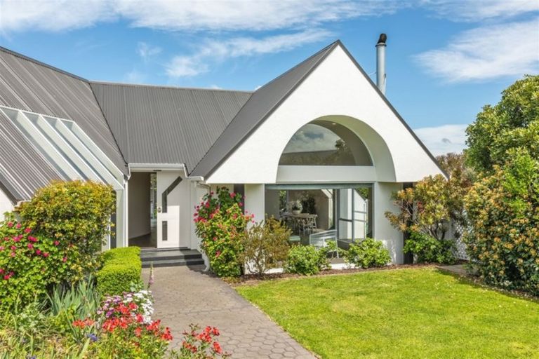 Photo of property in 244 Major Hornbrook Road, Mount Pleasant, Christchurch, 8081