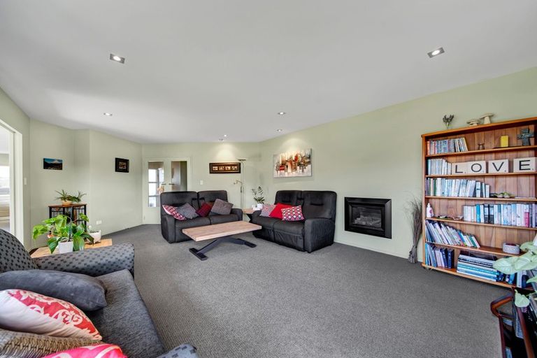 Photo of property in 33 Dillon Drive, Bell Block, New Plymouth, 4312