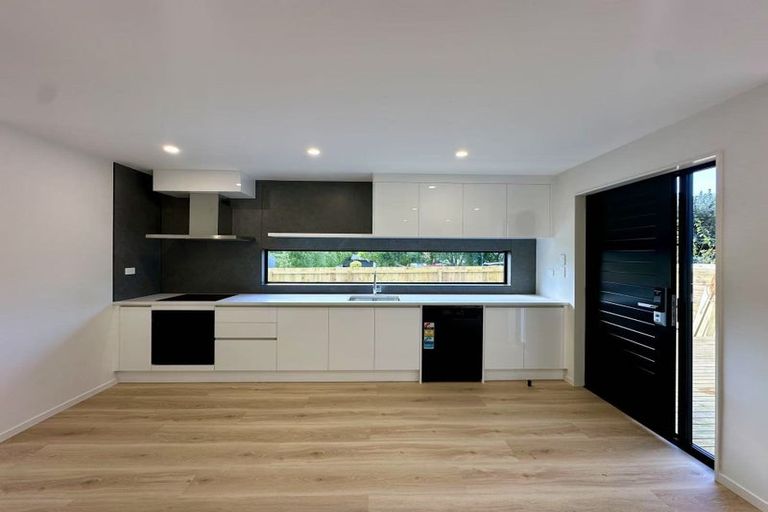 Photo of property in 20b Glenvar Road, Torbay, Auckland, 0630