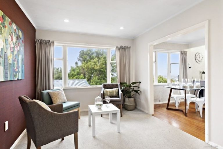 Photo of property in 125 Broderick Road, Johnsonville, Wellington, 6037