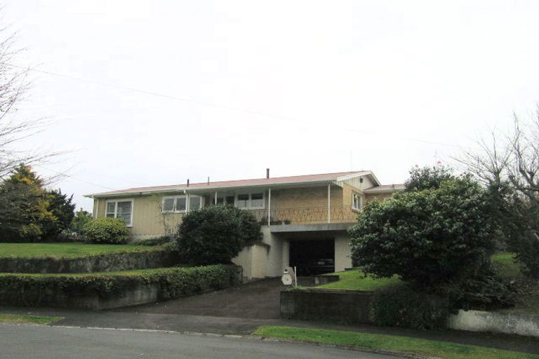 Photo of property in 16 Seifert Street, Forest Lake, Hamilton, 3200