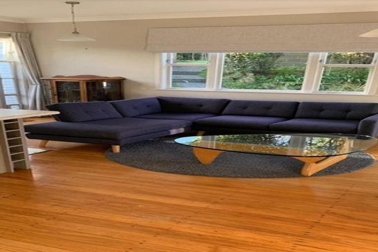 Photo of property in 31 Mandalay Terrace, Khandallah, Wellington, 6035