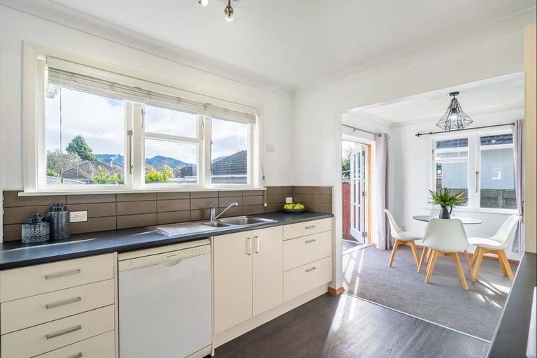 Photo of property in 35 Golders Road, Elderslea, Upper Hutt, 5018