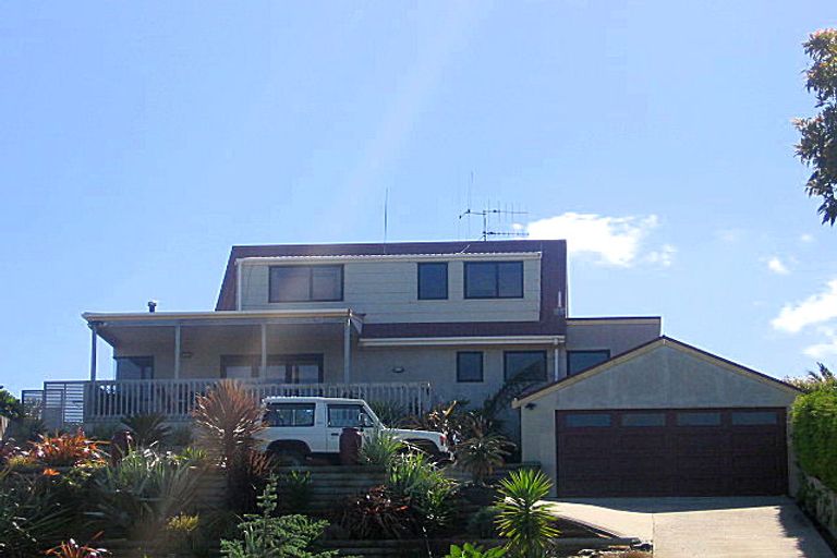 Photo of property in 21 Hanlen Avenue, Waihi Beach, 3611