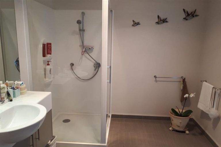 Photo of property in 13 Maple Place, Rangiora, 7400