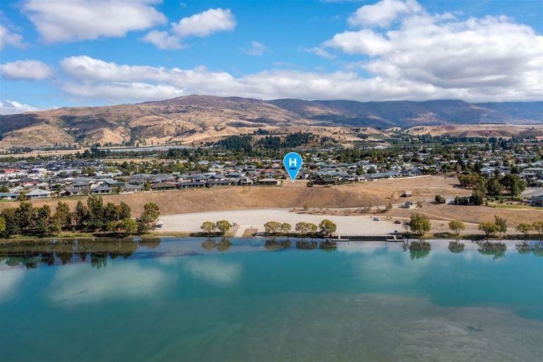 Photo of property in 22 Matthews Crescent, Cromwell, 9310