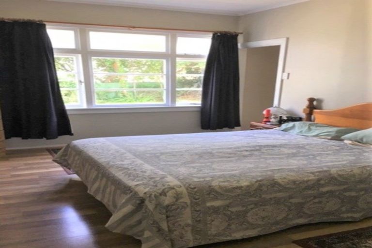 Photo of property in 2 Snappers Lane, Foxton Beach, Foxton, 4815