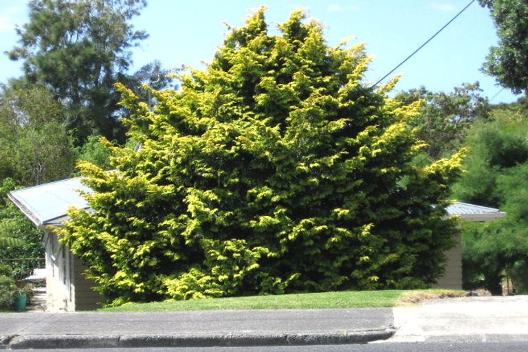 Photo of property in 239 Rangatira Road, Beach Haven, Auckland, 0626