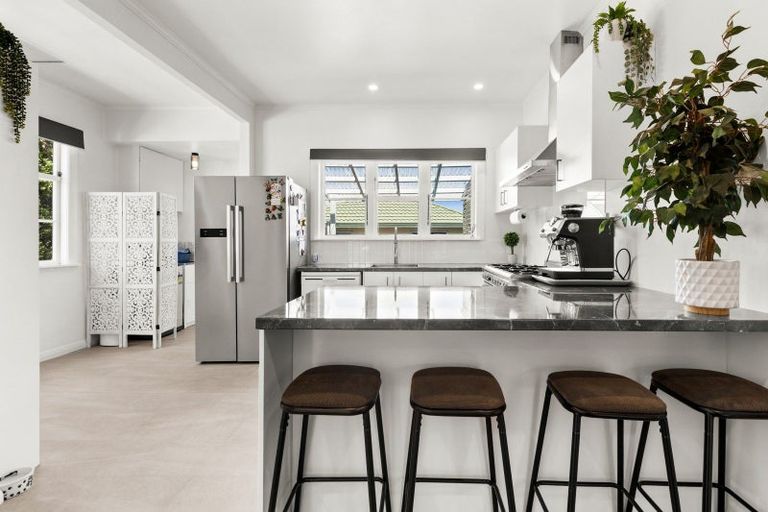 Photo of property in 1 Rutherford Road, Marewa, Napier, 4110