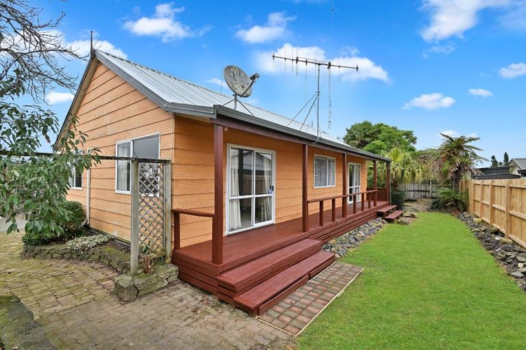 Photo of property in 305 Cameron Avenue, Te Awamutu, 3800