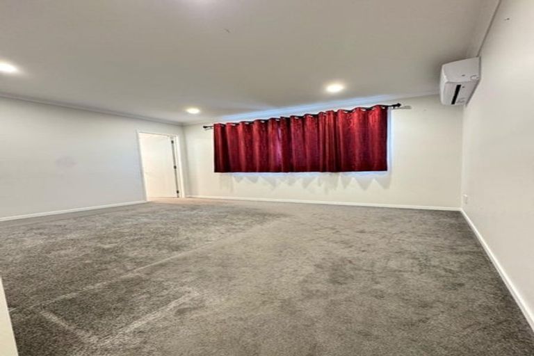 Photo of property in 3 Tuwhare Street, Papakura, 2110