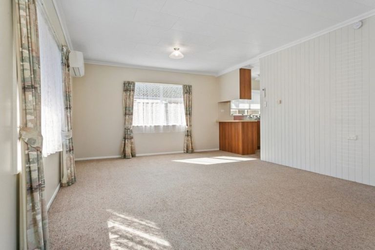 Photo of property in 120a Shakespeare Street, Leamington, Cambridge, 3432
