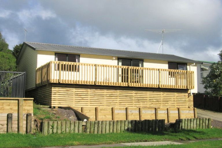 Photo of property in 46 Bay Street, Red Beach, 0932