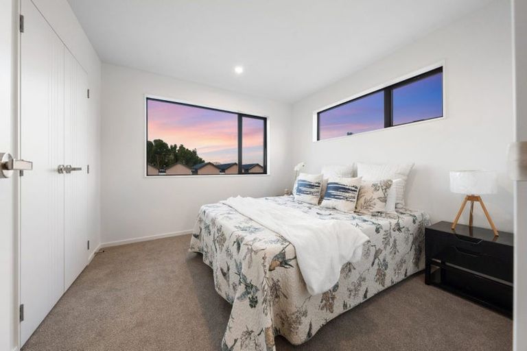 Photo of property in 4/12 Arney Road, Ranui, Auckland, 0612