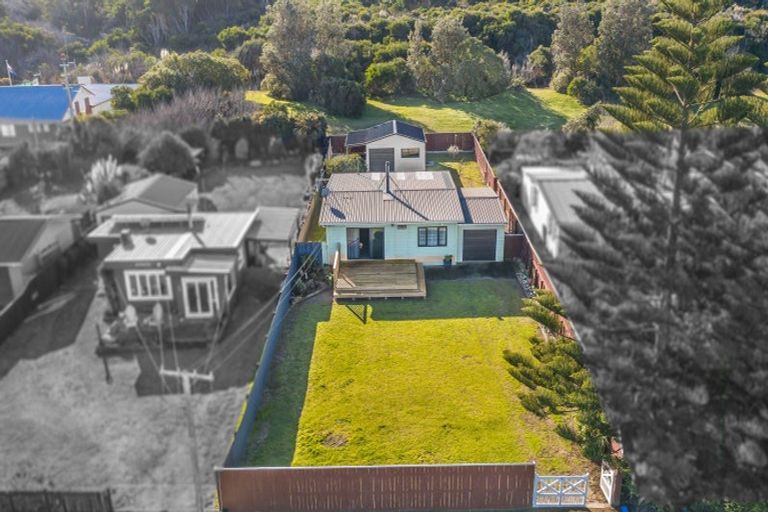 Photo of property in 40 Koputara Road, Himatangi Beach, Foxton, 4891