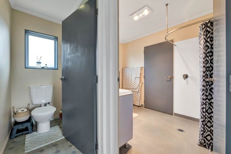 Photo of property in 75 Tauhuri Street, Manaia, 4612