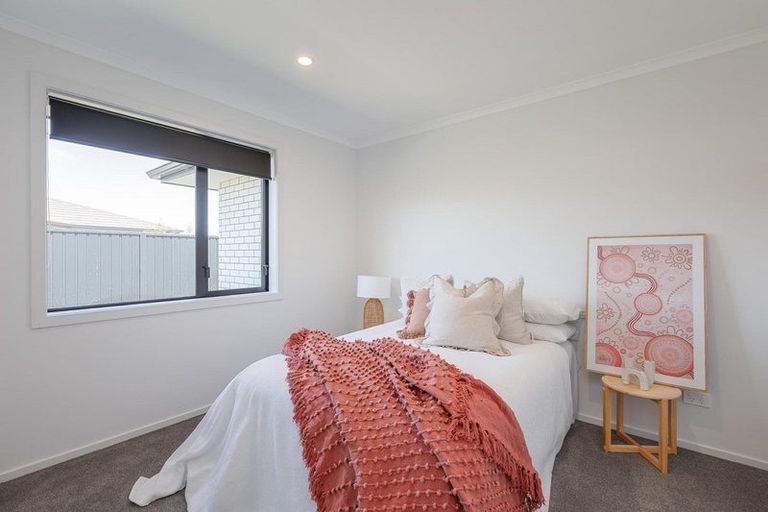 Photo of property in 16 Austin Reid Avenue, Carterton, 5713