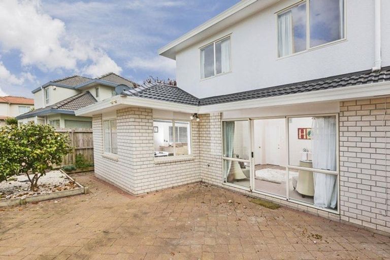 Photo of property in 1/18 Edendale Road, Somerville, Auckland, 2014