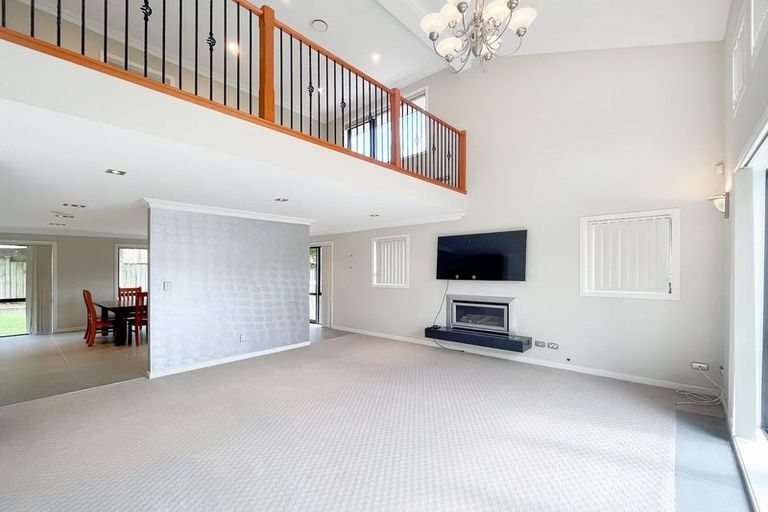 Photo of property in 32 Kilkelly Avenue, Pinehill, Auckland, 0632