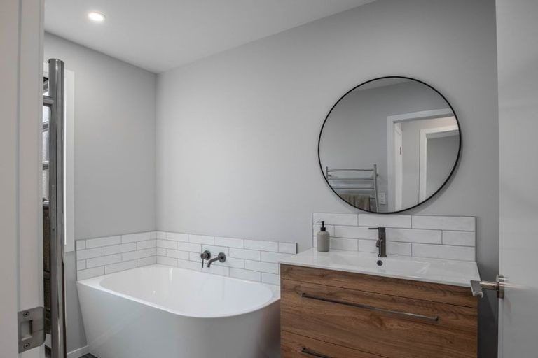 Photo of property in 120 Severn Street, Clifton, Invercargill, 9812