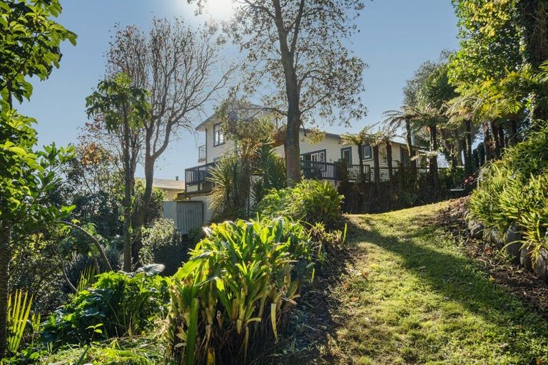 Photo of property in 64 Cutfield Road, New Plymouth, 4310