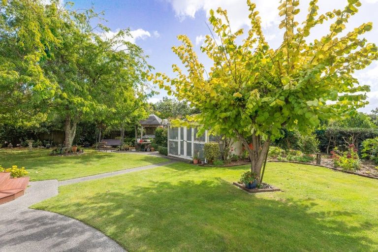 Photo of property in 7 Westpeak Way, Otaki, 5512