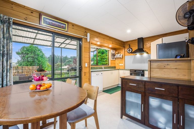 Photo of property in 8 Ribbonwood Terrace, Ranui, Porirua, 5024