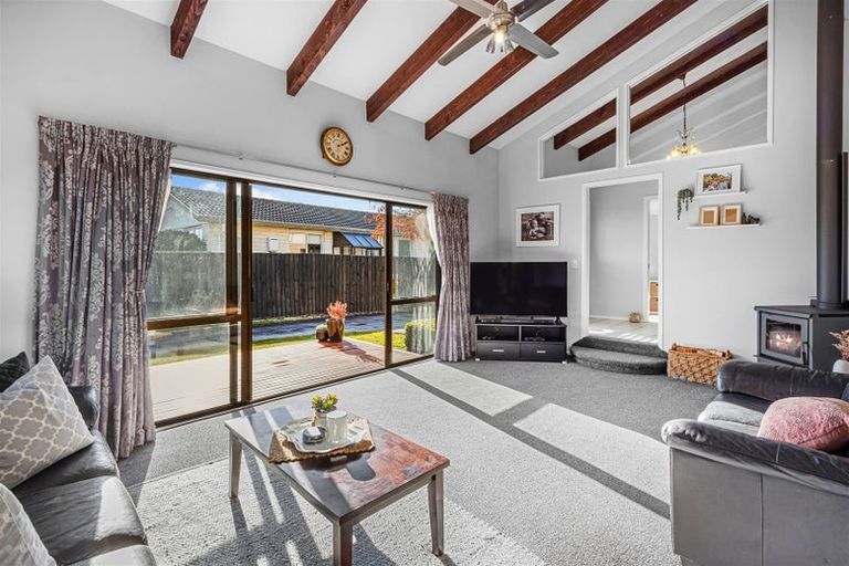 Photo of property in 10 Ridder Place, Halswell, Christchurch, 8025