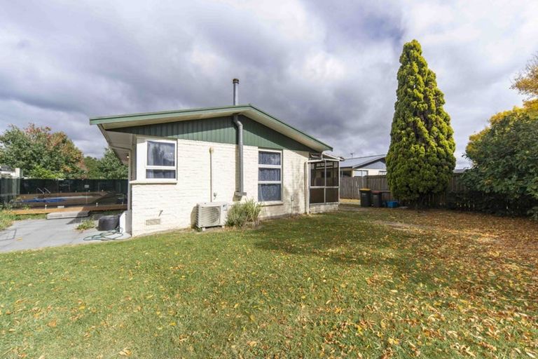 Photo of property in 81 Oakfield Crescent, Pukete, Hamilton, 3200