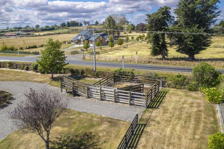 Photo of property in 1 Chamberry Drive, Waipukurau, 4282