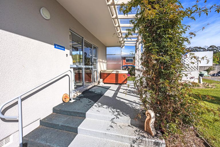 Photo of property in 8b Kenilworth Road, Oamaru North, Oamaru, 9400