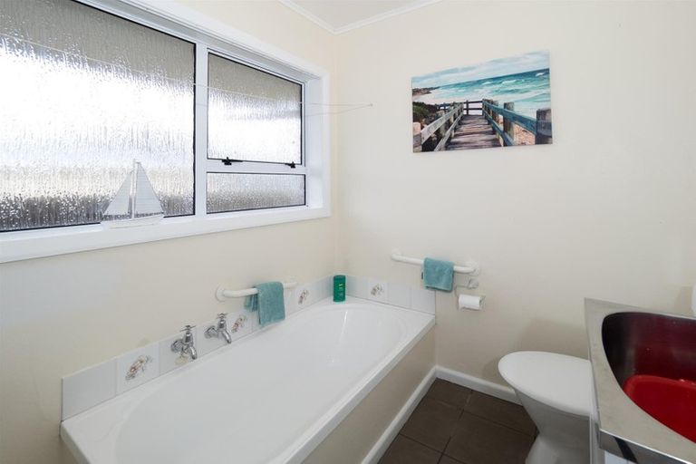 Photo of property in 66 Rakaia Terrace, Rakaia, 7710