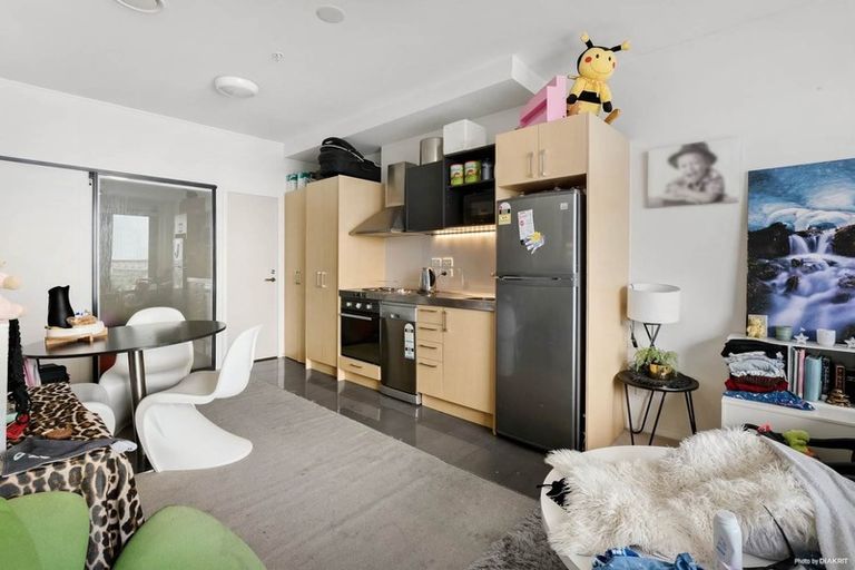 Photo of property in Twin Towers, 809/17 Putney Way, Manukau, Auckland, 2104