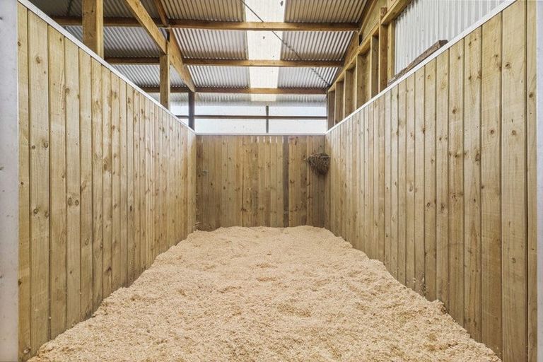 Photo of property in 27c Marshmeadow Road, Newstead, Hamilton, 3286