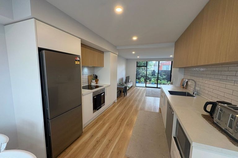 Photo of property in 5/10 New Brighton Road, Shirley, Christchurch, 8061