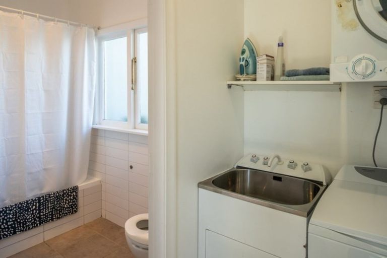 Photo of property in 16 Ava Street, Petone, Lower Hutt, 5012