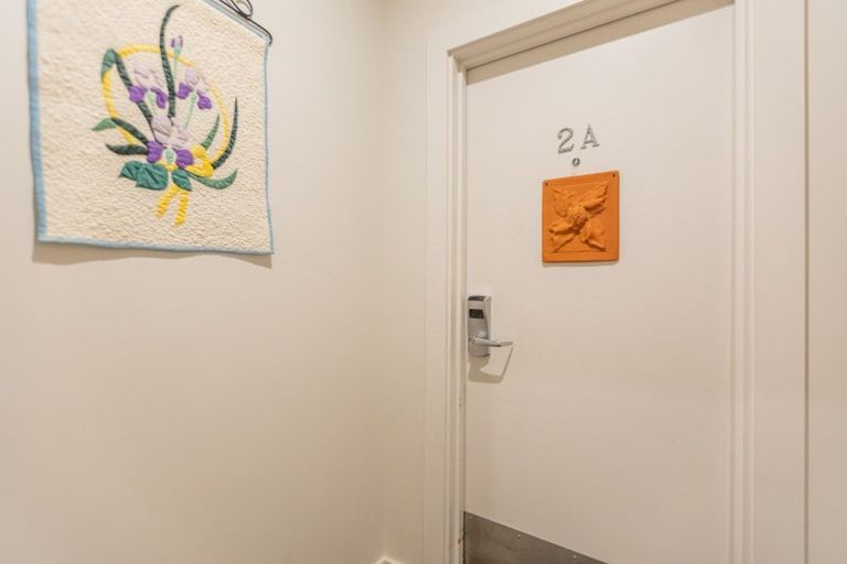 Photo of property in Mclean Towers, 2a/3 Shakespeare Road, Napier South, Napier, 4110