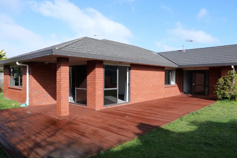Photo of property in 168 Guildford Drive, Paraparaumu Beach, Paraparaumu, 5032
