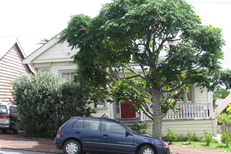 Photo of property in 20 Turakina Street, Grey Lynn, Auckland, 1021