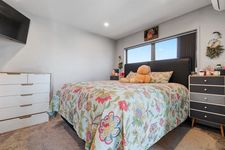 Photo of property in 1/1a Halsey Road, Manurewa, Auckland, 2102