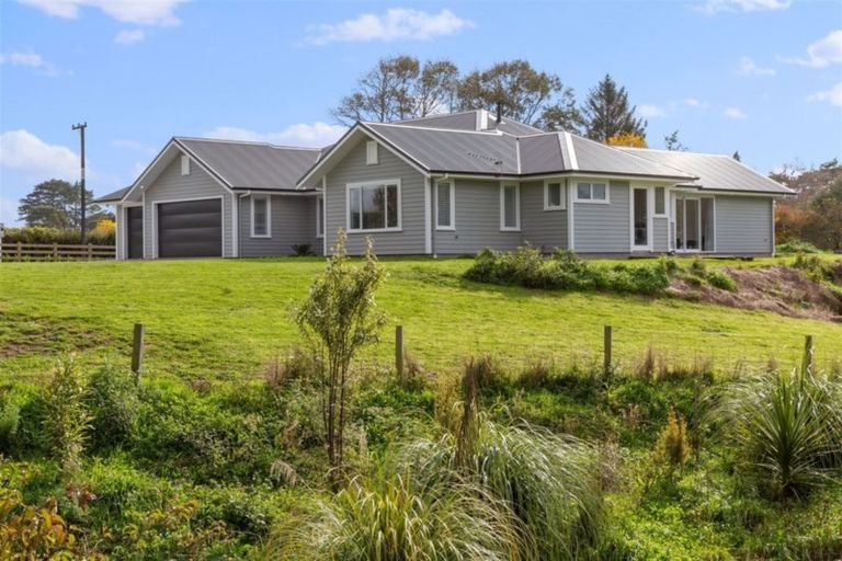 Photo of property in 1199 Egmont Road, Egmont Village, New Plymouth, 4372