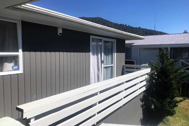 Photo of property in 6 Spinel Place, Pukehangi, Rotorua, 3015