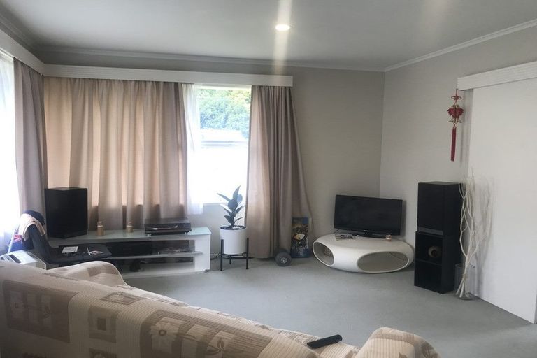 Photo of property in 1/11 Sudan Avenue, Milford, Auckland, 0620