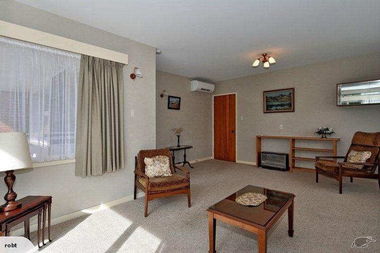 Photo of property in 1/7 Camberwell Place, Avonhead, Christchurch, 8042